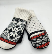 Load image into Gallery viewer, Snowflake