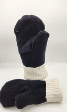 Load image into Gallery viewer, Snowflake