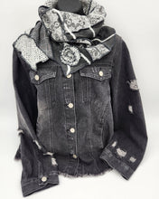 Load image into Gallery viewer, Emily