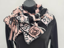 Load image into Gallery viewer, Bobbie