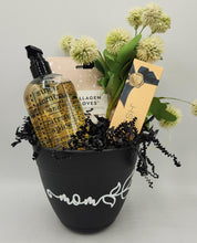 Load image into Gallery viewer, spa gift basket, gift basket for mom, gift baskets green bay, shops near me
