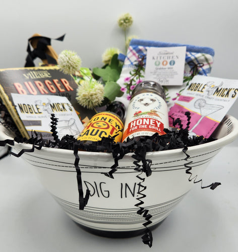 grill gift basket, gourmet BBQ gift, spicy food lover gift, foodie gift for him, hot sauce gift box, cocktail mixer gift set, grilling gift set, Father’s Day gift ideas, kitchen towel and sauces gift, honey BBQ sauce gift, gift baskets green bay, gift baskets for men