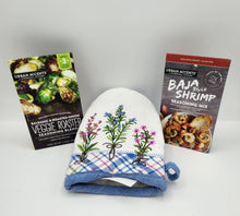 Load image into Gallery viewer, gourmet gift basket, gift baskets green bay, food basket, local deliver
