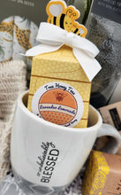 Load image into Gallery viewer, gift baskets green bay, gift baskets for women, local delivery, spa basket
