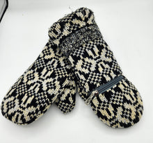 Load image into Gallery viewer, Linda
