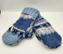 Load image into Gallery viewer, wool mitten, sweater mitten, upcycled men&#39;s suitcoat, upcycled wool mitten, recycled sweater mitten
