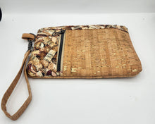Load image into Gallery viewer, cork purse, cork wristlet, handmade purse, women&#39;s handbags, shops green bay
