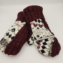 Load image into Gallery viewer, handmade mittens burgandy and black
