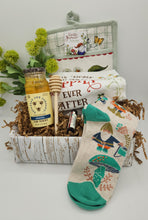 Load image into Gallery viewer, green bay gift baskets, gift baskets local, gift baskets for her, local delivery
